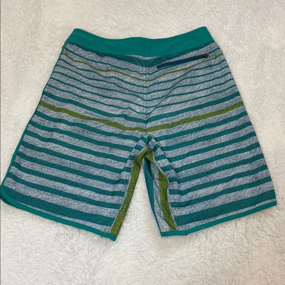 The North Face Teal green blue striped swim trunks board shorts size 30